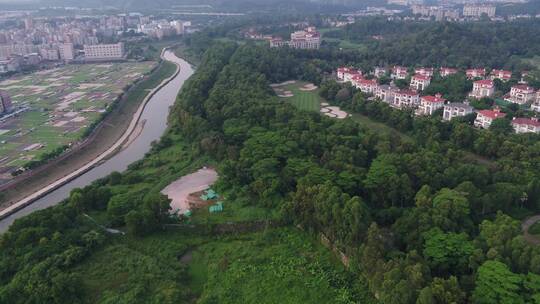 航拍深圳龙华区观澜河流及绿化