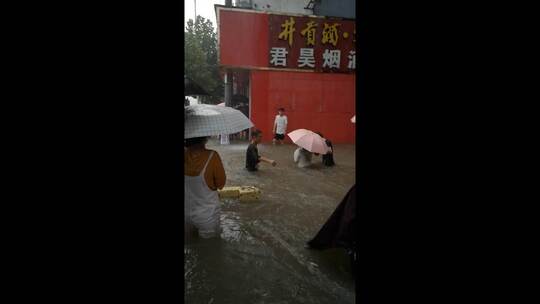 郑州720暴雨、洪水灾害实拍01