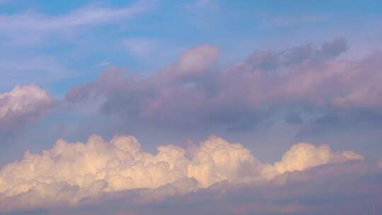 黄昏天空唯美云朵飘动延时夏日傍晚天空美景