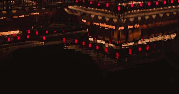 节日氛围中式古建筑红灯笼房檐夜景