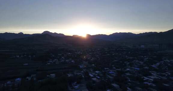 航拍日出 航拍 大山 航拍山村