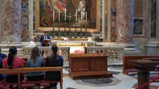 意大利罗马梵蒂冈圣彼得大教堂唱诗礼拜教皇视频素材模板下载