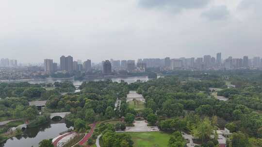 航拍四川眉山东坡城市湿地公园