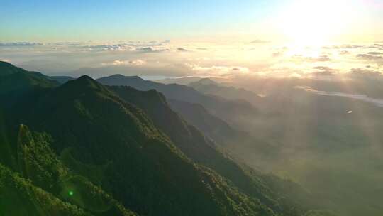 海南五指山热带雨林国家森林公园山脉日出