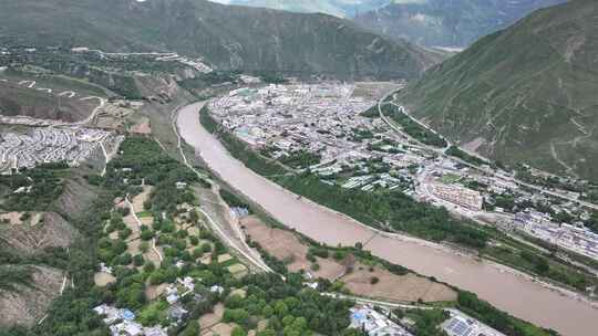 西藏山南市加查县航拍