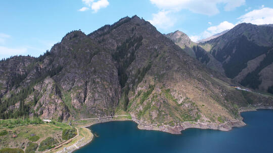 航拍新疆5A级景区旅游天山天池自然风光