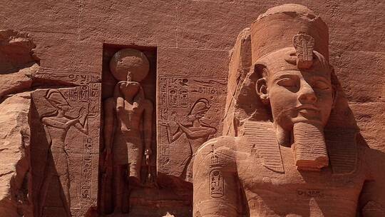 埃及神庙的巨型石雕视频素材模板下载