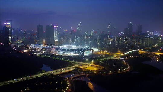 航拍深圳湾 从公路推到体育中心 近景 夜景