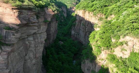 洛阳龙潭大峡谷旅游生态森林河流航拍景点