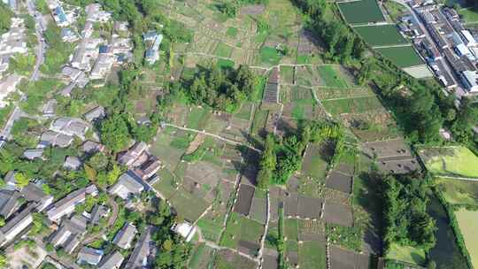 乡村土地与山川、四川彭州龙门山周边