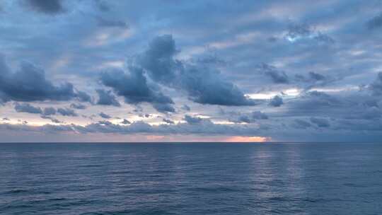 海面落日