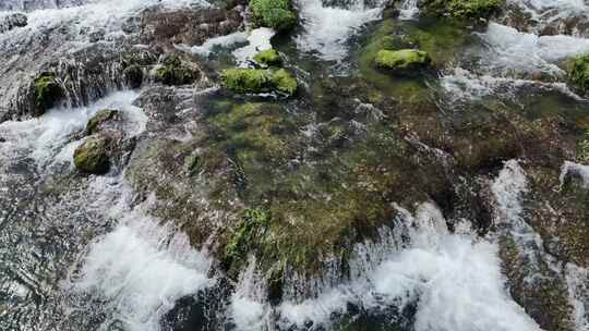 溪流水花河流