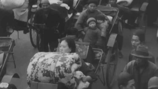 三十年代上海人民的苦难生活和国军士兵