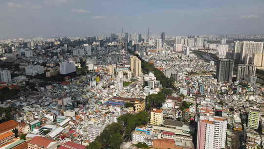 越南胡志明市。带有Skysc的现代住宅小