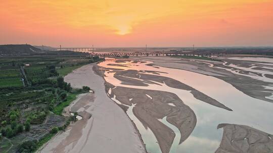 航拍黄河日出夕阳 黄河铁路大桥视频素材模板下载