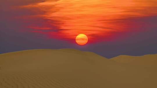 晴天无人沙漠日落夕阳延时