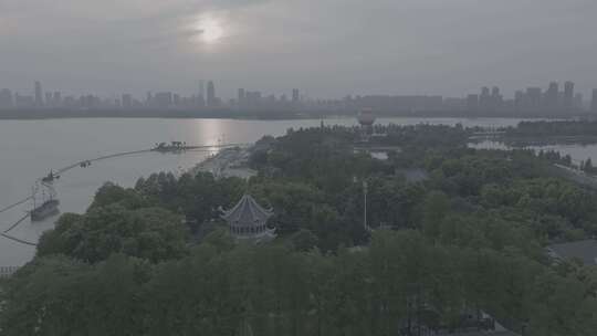 武汉东湖热气球  热气球+日落视频素材模板下载