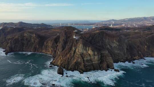 日本北海道室兰地球岬悬崖灯塔海岸线