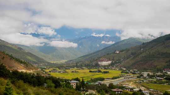 俯瞰不丹的帕罗市视频素材模板下载