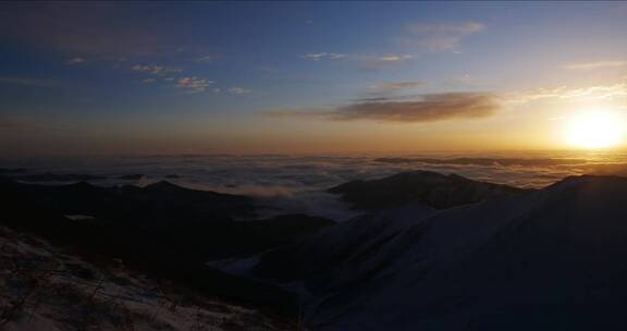 4K西藏雪山顶日出云海延时