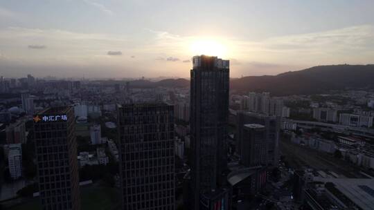 广州天河林和保利中汇广场加班写字楼黄昏