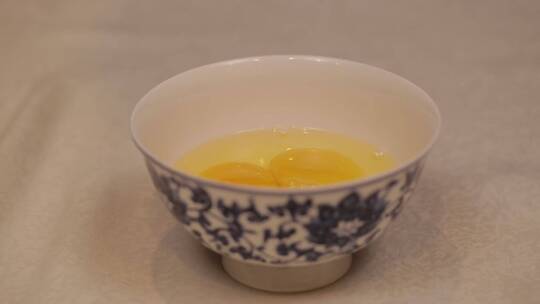 打鸡蛋磕鸡蛋鸡蛋液 (4)