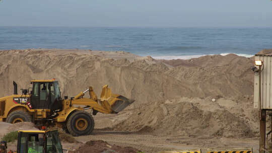 海滩采砂视频素材模板下载