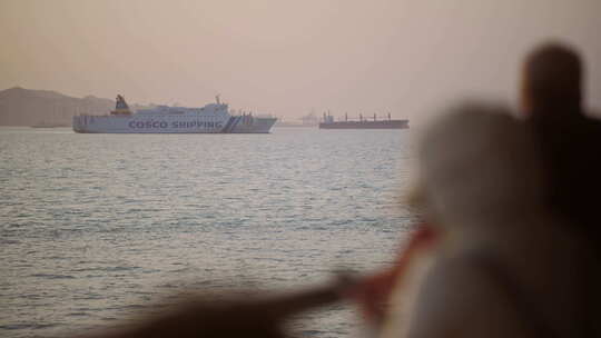 游轮轮船码头厦门出海海浪海绵夕阳日落