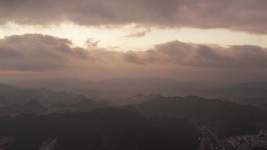 山川城市日出彩霞航拍