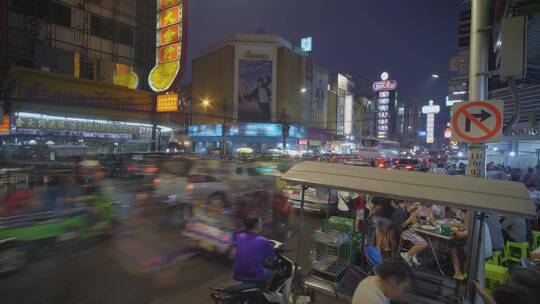 4K城市夜晚-街头行人-夜景车辆视频素材模板下载