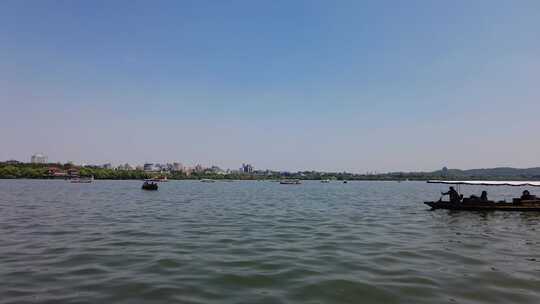 杭州西湖游船划水