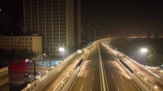 疫情下洛阳城市交通夜景