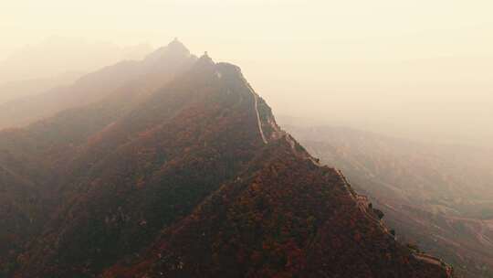 北京秋天司马台长城群山红叶大气航拍