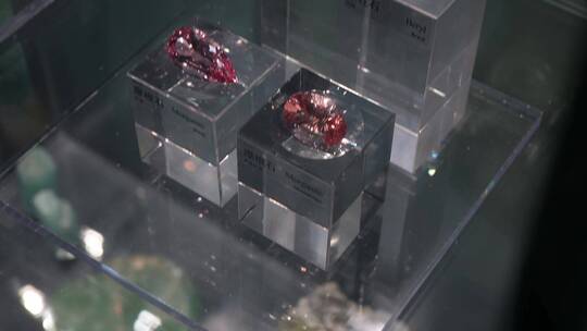 【镜头合集】珠宝宝石钻石彩色碧玺视频素材模板下载