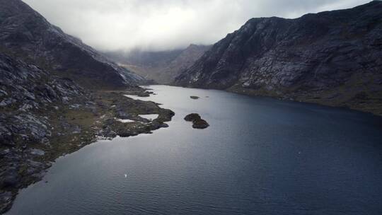 山川峡谷湖泊河流美景航拍