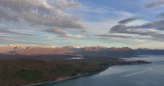 航拍新西兰特卡波湖风景