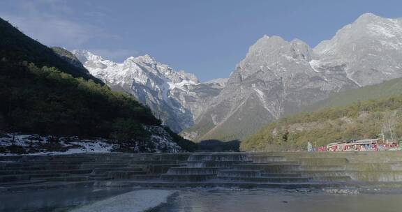 4K云南丽江玉龙雪山蓝月谷航拍