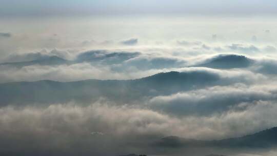 杭州西湖群山云海大气航拍