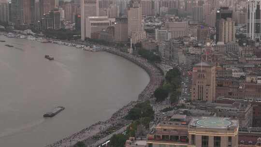 上海外滩黄浦江畔城市风光