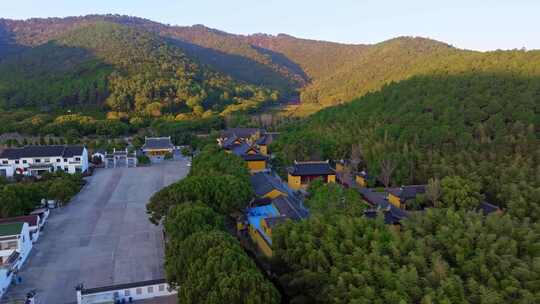 宝华禅寺 山林全景 航拍寺院 墓前寺