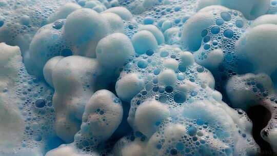 蓝色泡沫微距特写