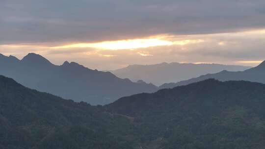 4K大气航拍重庆红寺湖风景区