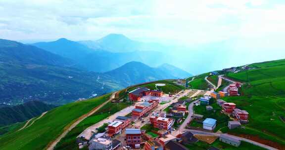 云南自然风光大山山上景观高山峡谷