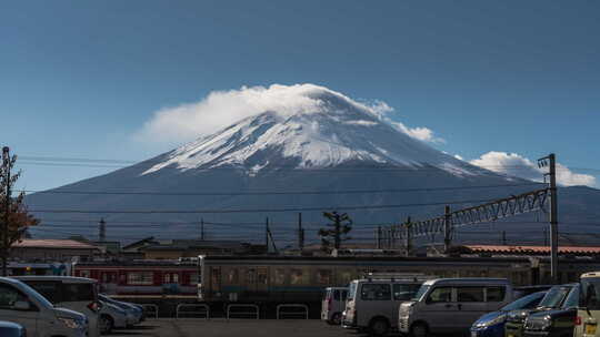 日本富士山帽子云延时视频素材模板下载