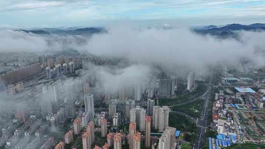 雨后的泰安