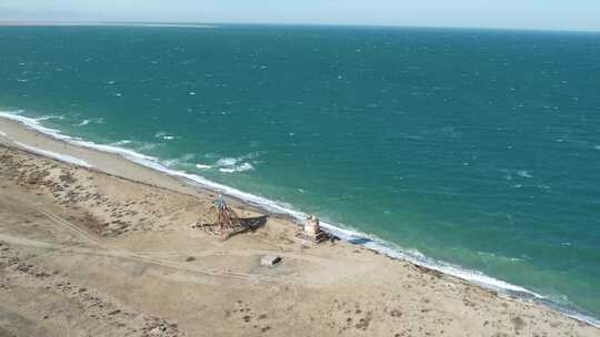 青海海南青海湖湖面海边航拍视频