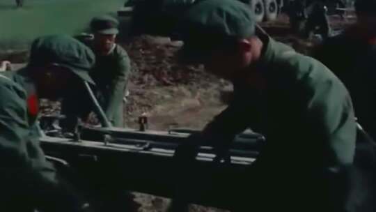 70年代80年代 解放军炮兵实弹演练