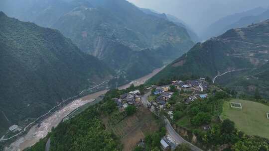 云南怒江大峡谷福贡县老姆登村航拍