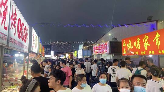 济南环联夜市，美食小吃街道，人间烟火气