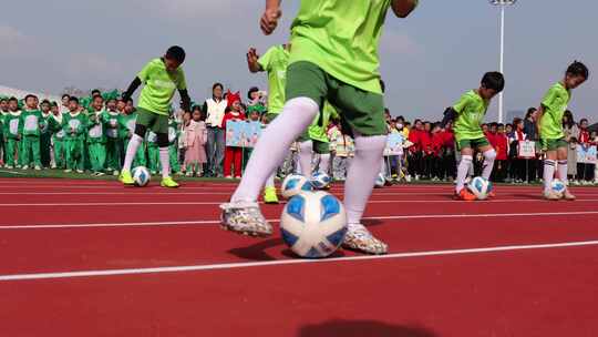 学校 运动会  操场 足球视频素材模板下载